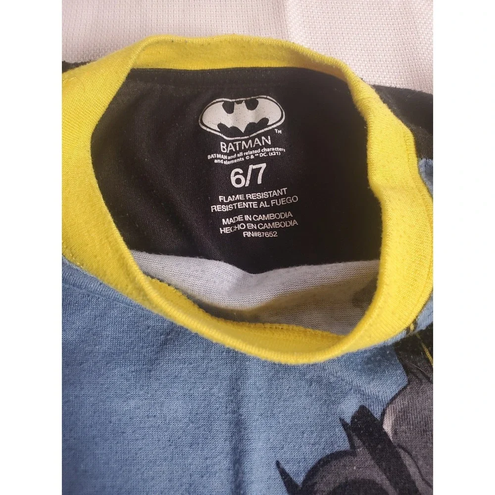 Batman Pajamas 2-Piece PJ'S Cuffed Pants‎ Long Sleeve Boys Size 6/7